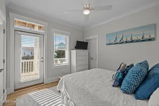 2307 Emerald Drive, Emerald Isle, NC 28594 – photo 22: 10-web-or-mls-1S3A0810