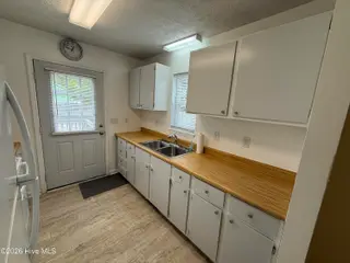 128 NW 12th Street, Oak Island, NC 28465 – photo 6: IMG_3058