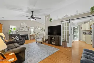 256 S Creek Drive, Jacksonville, NC 28540 – photo 6: 05-22