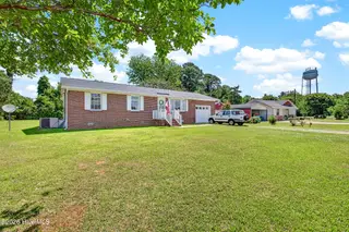 6100 Gum Branch Road, Jacksonville, NC 28540 – photo 2: 01-2