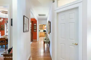 29 Abbottsford Drive, Pinehurst, NC 28374 — 3-bedroom home in Pinewild CC, Pinehurst, NC, photo 11 of 68: DSC_8223