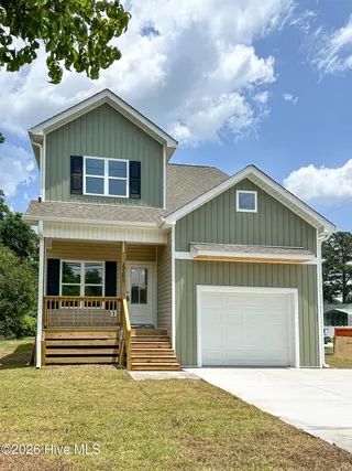 3300 Oaks Road, New Bern, NC 28560 – photo 1: Front of House