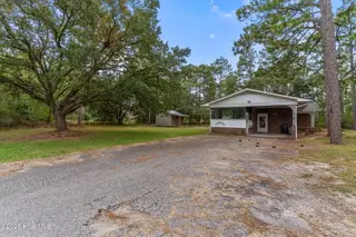198 E Boiling Spring Road, Southport, NC 28461 – photo 12: 12-web-or-mls-BTS05756