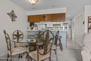 9100 Reed Drive 4305, Emerald Isle, NC 28594 – photo 12: Dining area