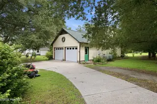 1210 Pelican Drive, New Bern, NC 28560 – photo 24: 52-web-or-mls-DSC_0686
