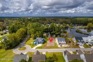 221 Shoreview Drive, New Bern, NC 28562 – photo 19: Waterfront Lot at 221 Shoreview Drive