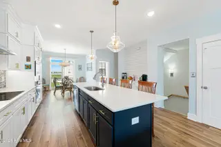 200 Olde Towne Yacht Club Drive 27 Inlet Cove/Slip 84, Morehead City, NC 28557 – photo 12: Kitchen with coffee bar