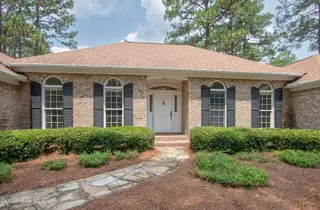 585 Donald Ross Drive, Pinehurst, NC 28374 – photo 3: ExteriorEntry1