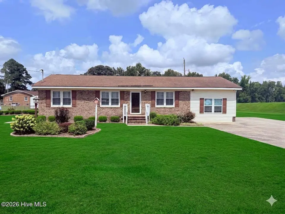 2103 Hilltop Lane, Goldsboro, NC 27530 – photo 1 of 21: Front of property