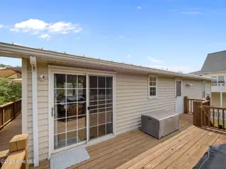 5508 Emerald Drive, Emerald Isle, NC 28594 – photo 4: 49-web-or-mls-P7238159