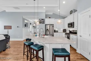 3032 Eno Lane, Leland, NC 28451 — 4-bedroom home in Brunswick Forest, Leland, NC, photo 12 of 55: Kitchen