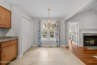 5718 Sloop Court, New Bern, NC 28560 – photo 13: 32-web-or-mls-DSC_1573