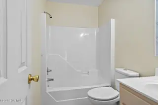 6574 Leigh Road, Rocky Mount, NC 27803 — 3-bedroom home in Williams Farm, Rocky Mount, NC, photo 21 of 30: Hallway Full Bath