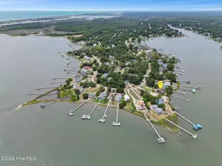 915 Chadwick Shores Drive, Sneads Ferry, NC 28460 – photo 17