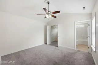 4100 Elizabeth Avenue, New Bern, NC 28562 – photo 14: 15-web-or-mls-0C0A5814