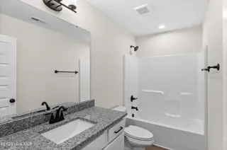 318 Hawks Bluff Drive, New Bern, NC 28560 – photo 21: 30-DSC09856