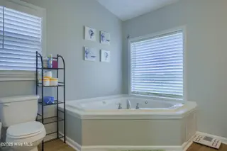 20 Porpoise Place, North Topsail Beach, NC 28460 – photo 18: 20 Porpoise Place - Interiors_2