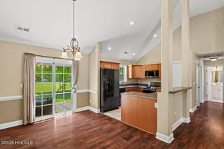 3613 Delesa Court, New Bern, NC 28560 — 3-bedroom home in Pinecrest Estates, New Bern, NC, photo 13 of 36