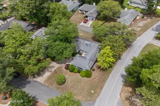 604 Camellia Lane, Sunset Beach, NC 28468 – photo 4: 4-web-or-mls-604 Camellia Ln 3
