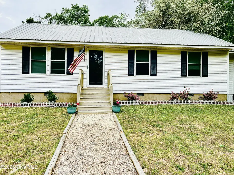 206 D Carlton Street, Carthage, NC 28327 – photo 1 of 22: IMG_6791 4