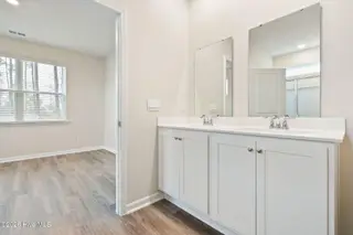 3583 Whaley Way NW, Ash, NC 28420 — 3-bedroom townhome in Brunswick Plantation, Ash, NC, photo 18 of 34: Master Bathroom