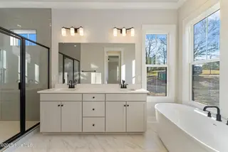 115 S Middleton Drive NW, Calabash, NC 28467 – photo 19: Primary Bathroom