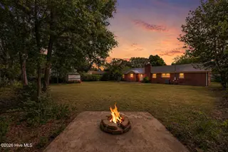 617 Windemere Road, Wilmington, NC 28405 – photo 3: 617WindemereRoad-10_Dusk