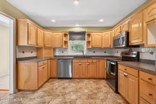 168 S Shore Drive, Southport, NC 28461 – photo 11