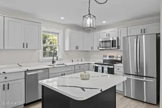 2904 Jefferson Drive, Greenville, NC 27858 – photo 10: 10-web-or-mls-BLS_0024
