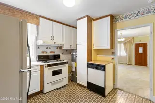 1105 Ann Street, Wilmington, NC 28401 – photo 10: 5_img_5724