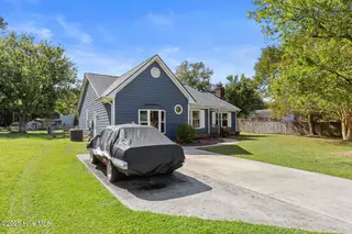 609 Mallard Drive, Jacksonville, NC 28540 — 3-bedroom home in Mallard Creek, Jacksonville, NC, photo 3 of 26: mallard-3[1]