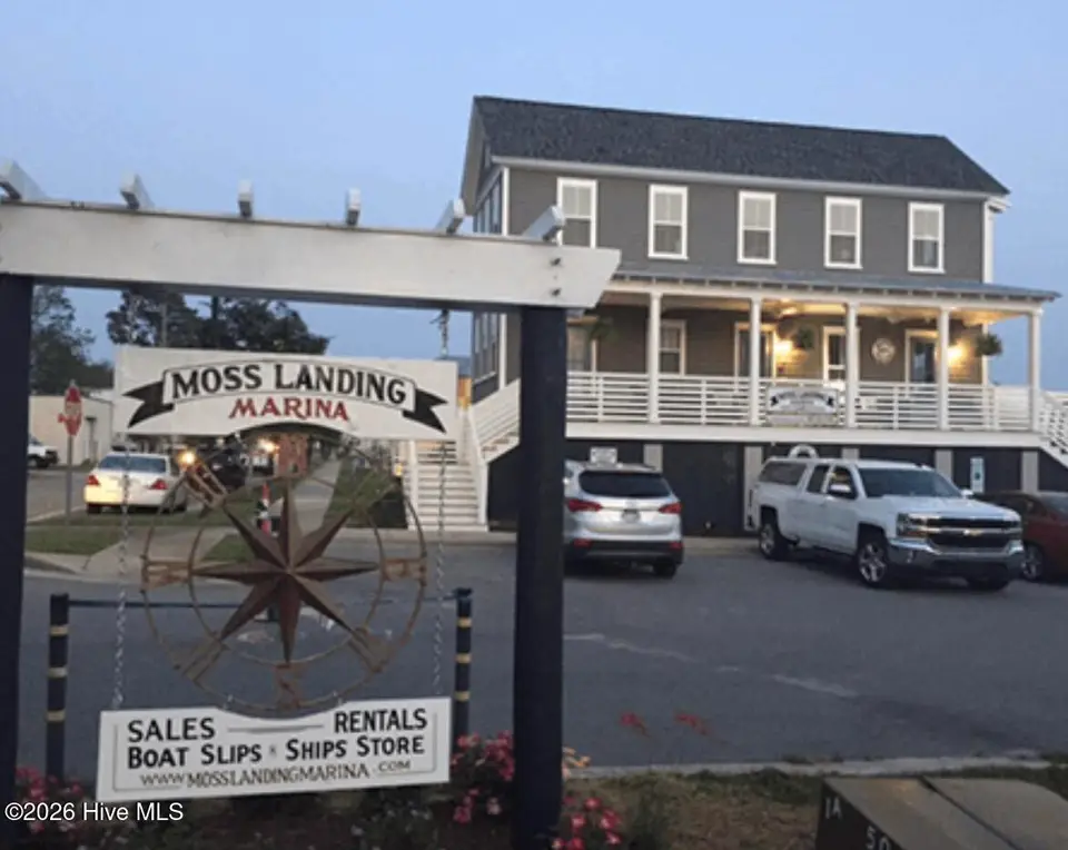 227 E Water Street Dock B, Washington, NC 27889 – photo 1 of 29: Front elevation