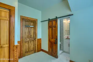 215 Queen Street, Wilmington, NC 28401 – photo 16: 215 Queen St. - Interior - Edited_12