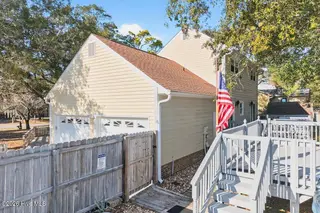 204 NE 36th Street, Oak Island, NC 28465 – photo 11: 14-kahunaphoto