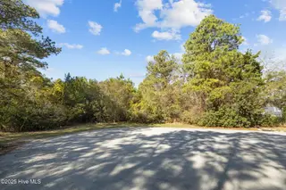 215 Oak Drive, Morehead City, NC 28557 – photo 8: 215 Oak Dr