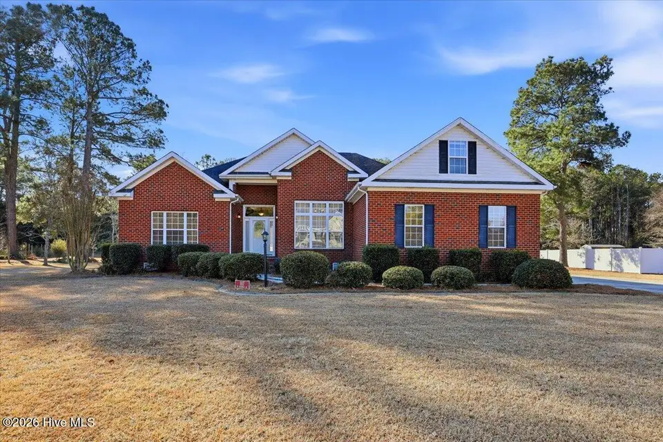 107 W Raintree Lane, Goldsboro, NC 27534 – photo 1 of 59: 03-107 W Raintree Ln-3
