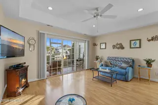 8855 Radcliff Drive NW Unit 43b, Calabash, NC 28467 — 3-bedroom townhome in The Lakes at Brunswick Plantation, Calabash, NC, photo 14 of 57: 8855 radcliff dr nw unit 43b - 14