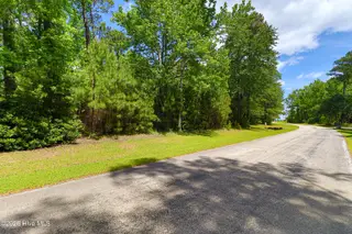 135 Herring Pond Court, Beaufort, NC 28516 – photo 7: Vacant lot in Sandy Point