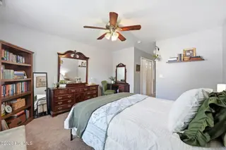 108 Gladiola Drive, New Bern, NC 28562 – photo 23: 21-web-or-mls-DSC_5905_edit