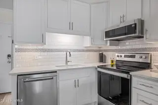 301 Commerce Way 138, Atlantic Beach, NC 28512 – photo 2: Kitchen