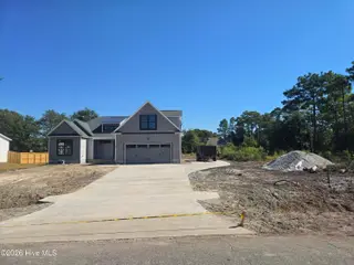 107 Weathersbee Drive, Hampstead, NC 28443 — 4-bedroom home, Hampstead, NC, photo 4 of 37