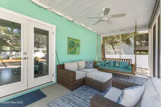 217 Sellers Street, Oak Island, NC 28465 — 3-bedroom home in Yaupon Beach, Oak Island, NC, photo 21 of 37