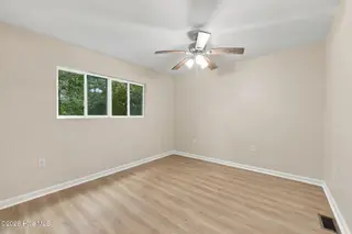23526 Nc 33 E, Aurora, NC 27806 – photo 14: Primary Bedroom