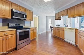 727 Mount Olive Road, Bladenboro, NC 28320 – photo 19: Kitchen