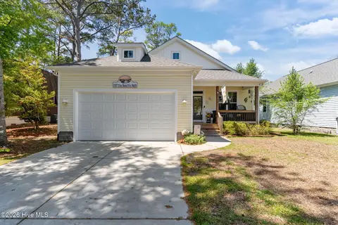161 NE 31st St, Oak Island