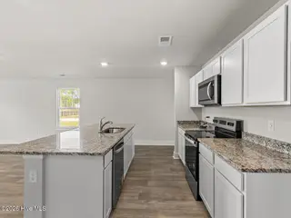 3064 Golden Field Drive SE Lot 87, Bolivia, NC 28422 — 4-bedroom home in Hall's Landing, Bolivia, NC, photo 9 of 56: Similar Manning home