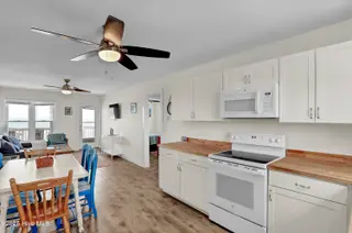324 N Shore Drive, Surf City, NC 28445 – photo 14: 6G8A6516