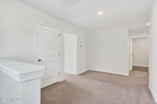 1573 Murre Court SE, Bolivia, NC 28422 — 5-bedroom home in Avalon, Bolivia, NC, photo 24 of 48: 2nd floor landing