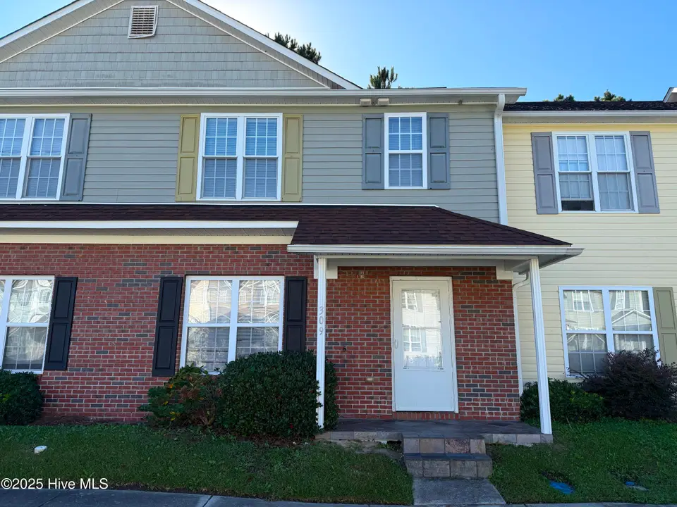 309 Comanche Trail, Havelock, NC 28532 – photo 1 of 26: 309 COMANCHE