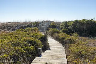 2905 Pointe West Drive 5b2, Emerald Isle, NC 28594 – photo 23: 37-web-or-mls-1S3A5184